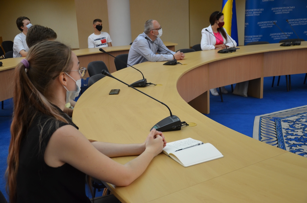 Знайомство з роботою ДніпроОДА
