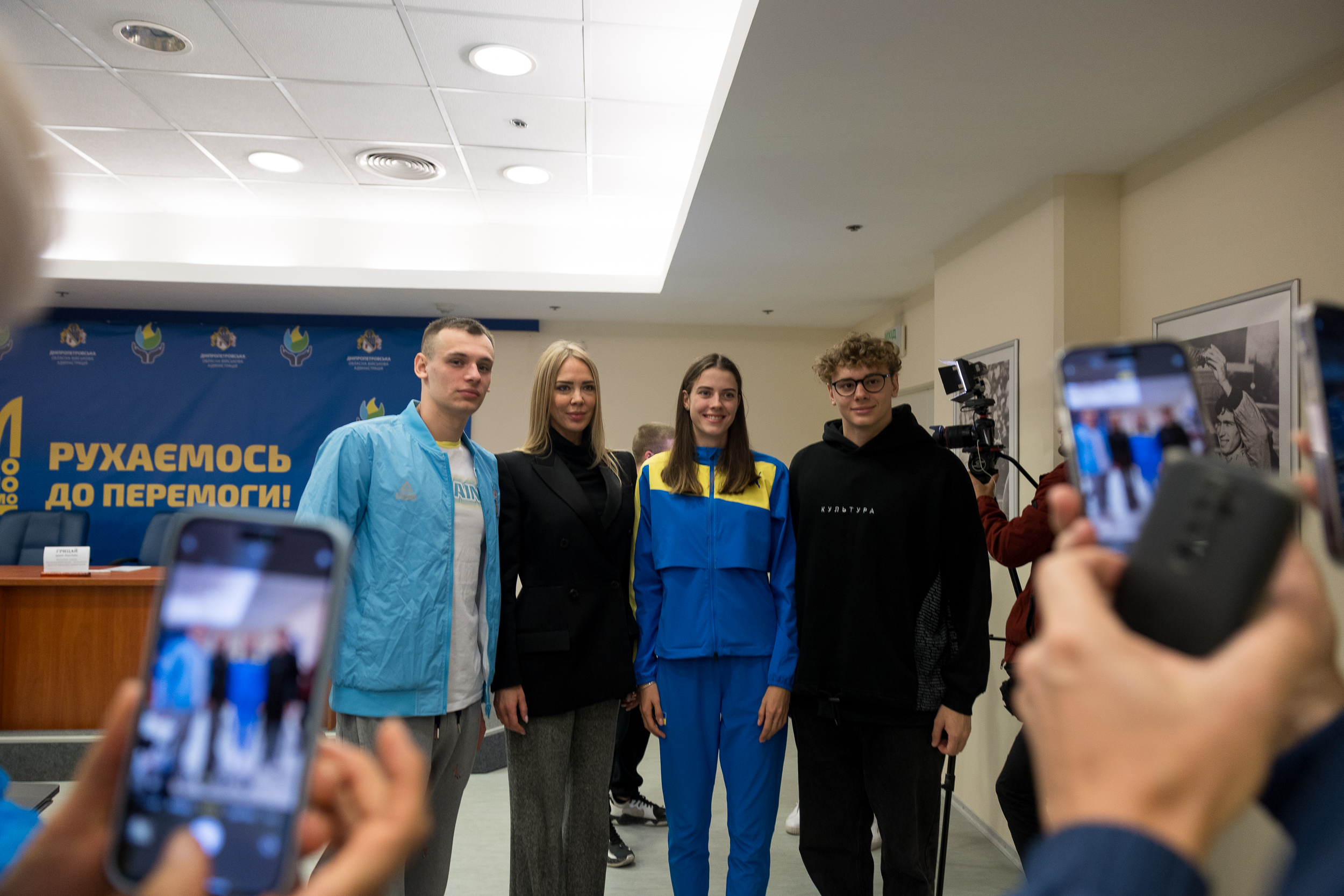 Спортсменів і тренерів відзначили цінними подарунками і подяками