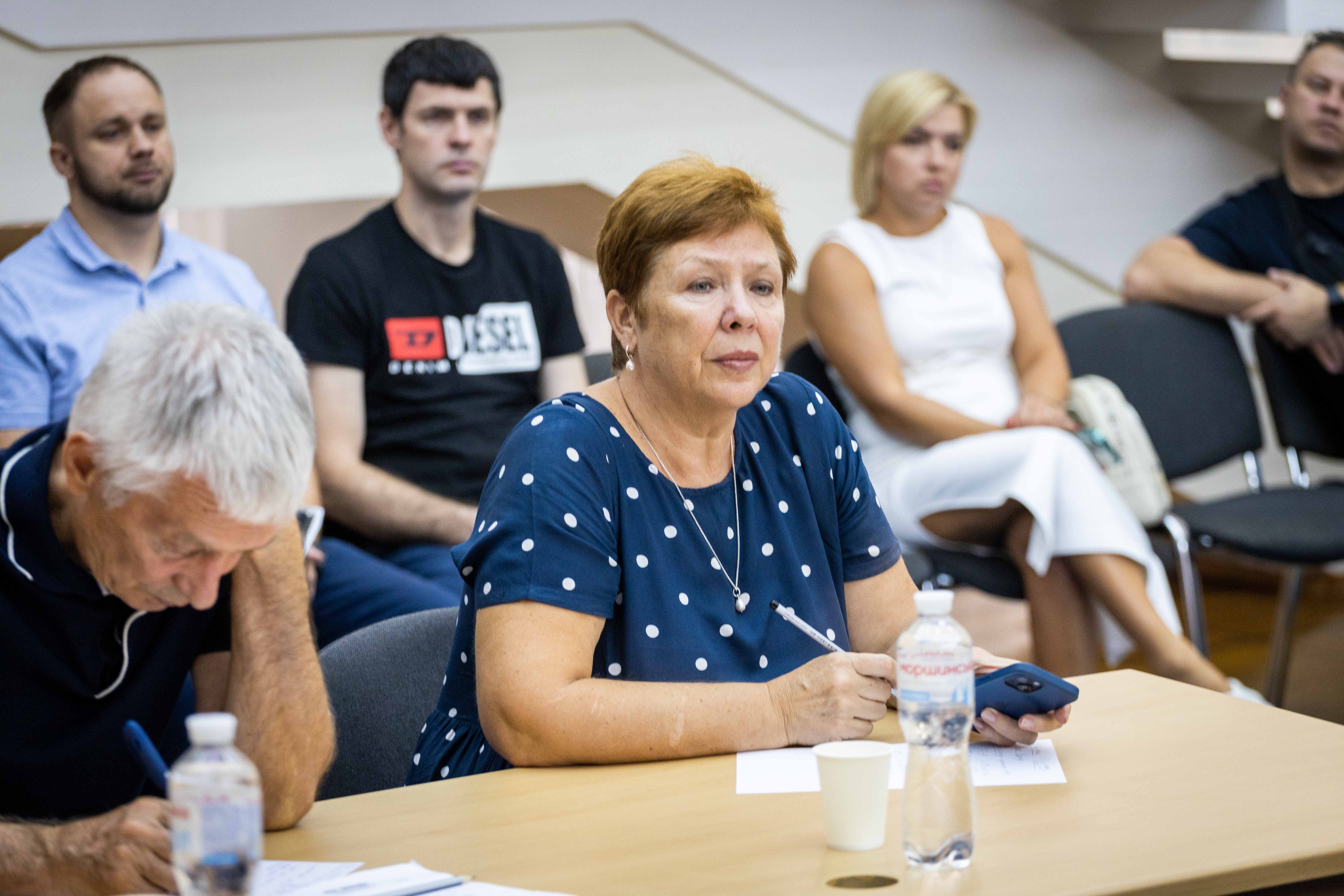 Круглий стіл проходив у форматі діалогу