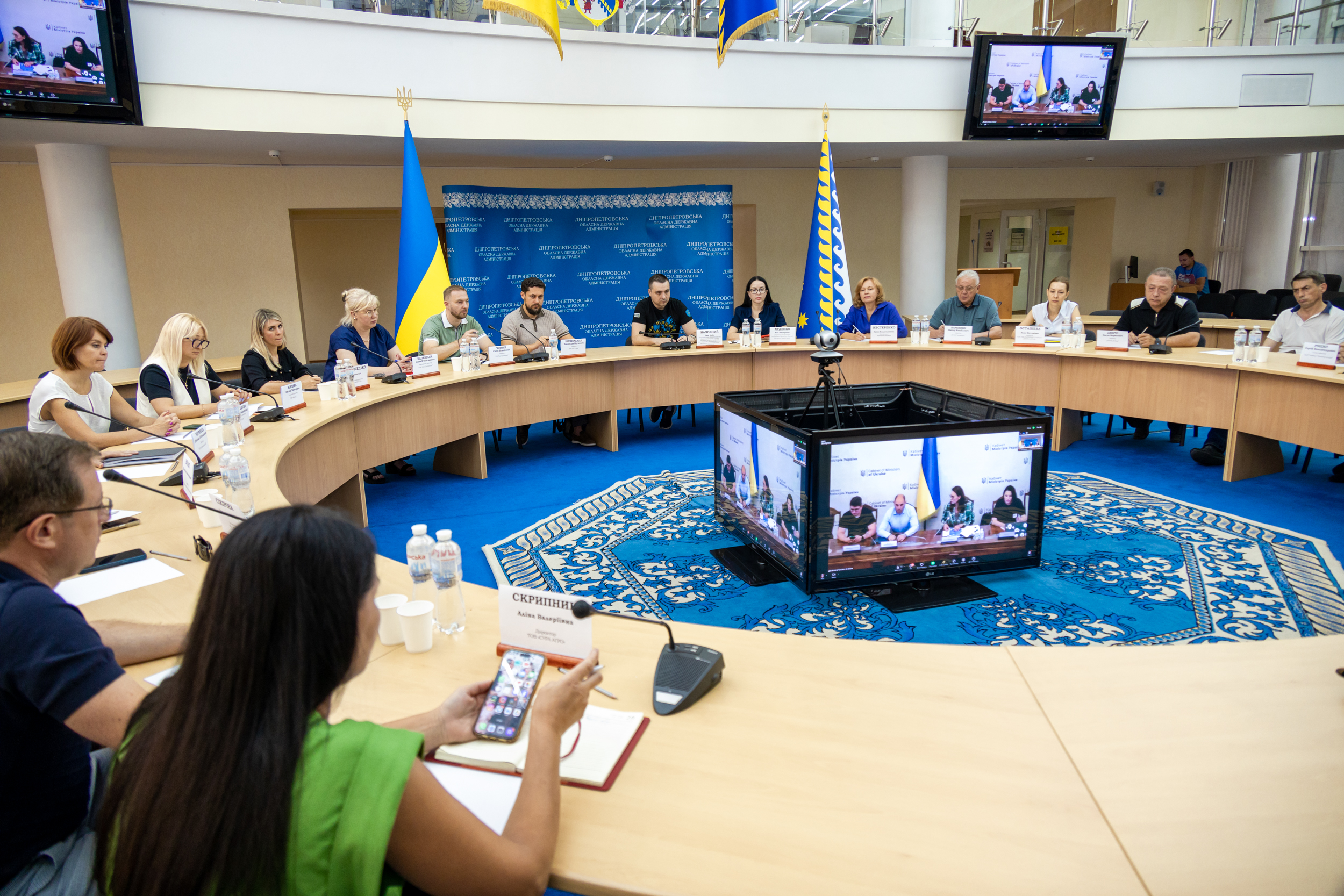  Підприємці поспілкувалися з представниками ОВА 
