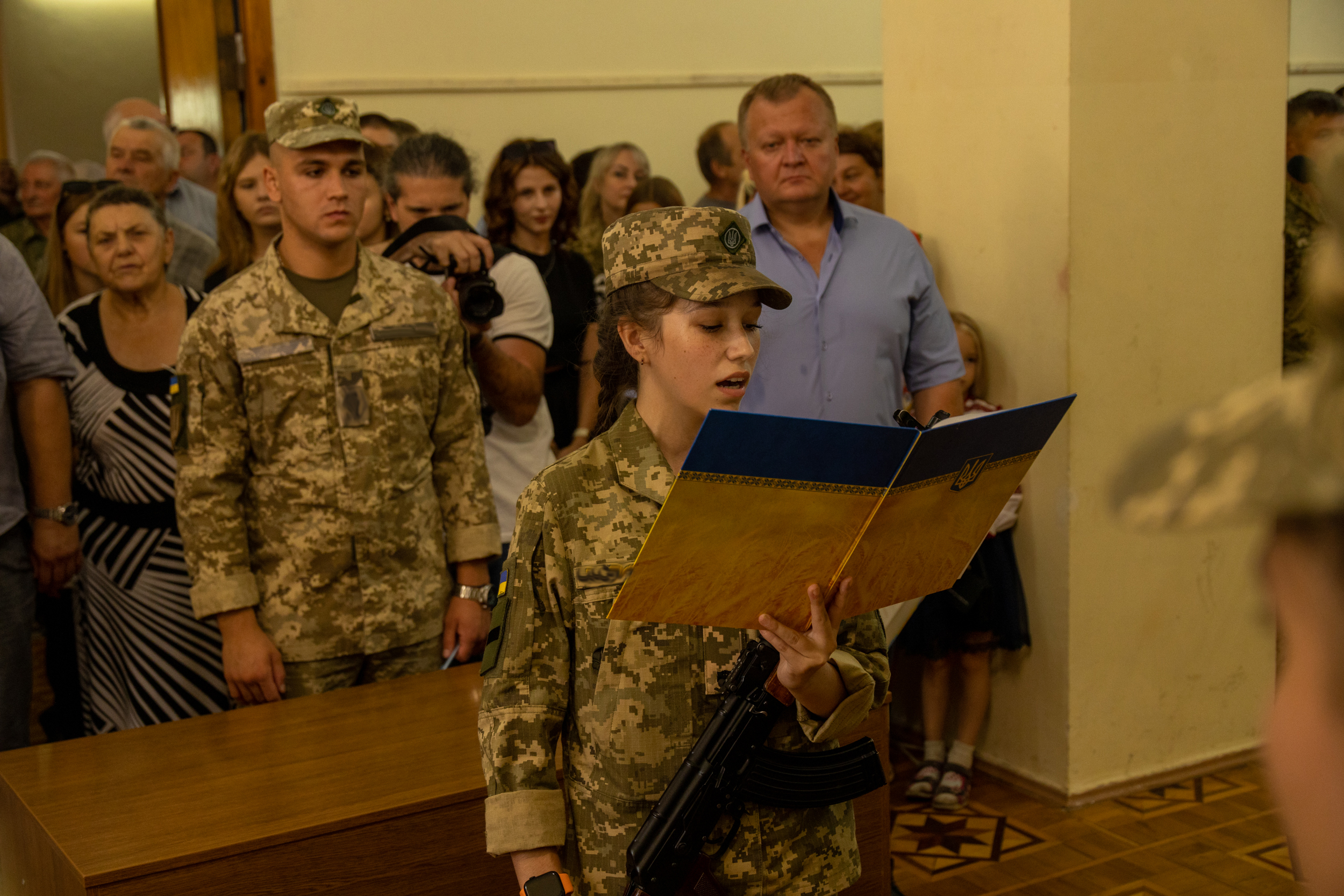 Рекрут присягає на вірність українському народові