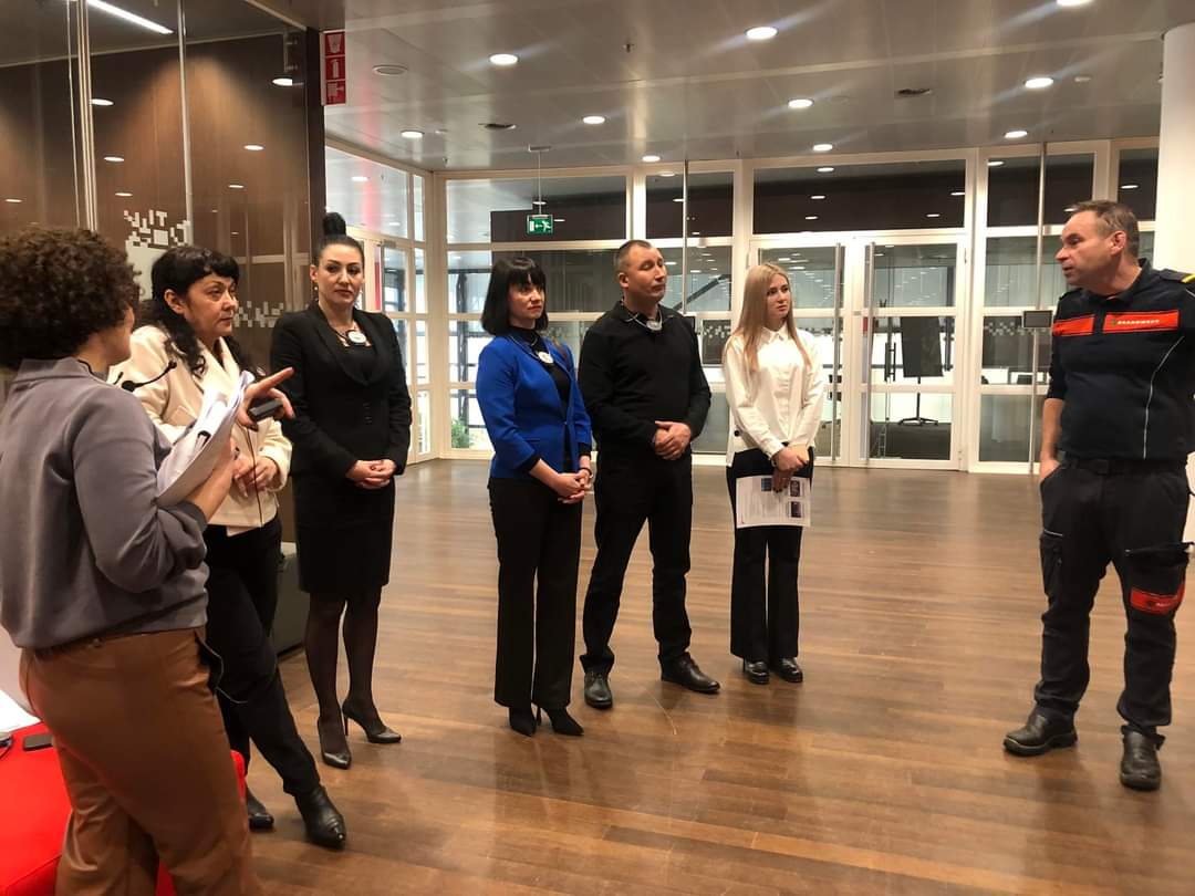 Працювали спільно з посадовцями нідерландських муніципалітетів та обмінювалися досвідом