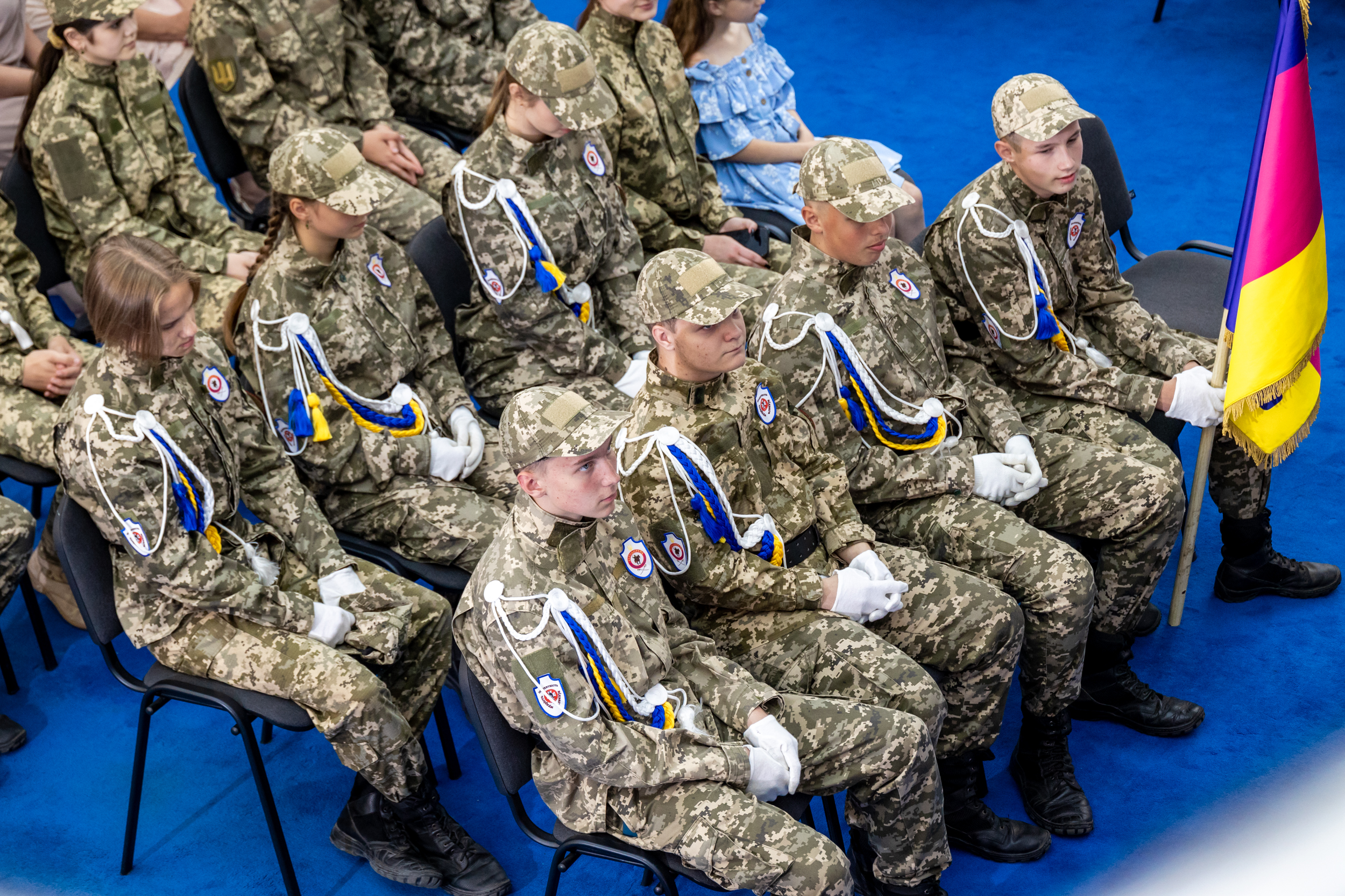 Учасники команд-роїв старшої вікової категорії