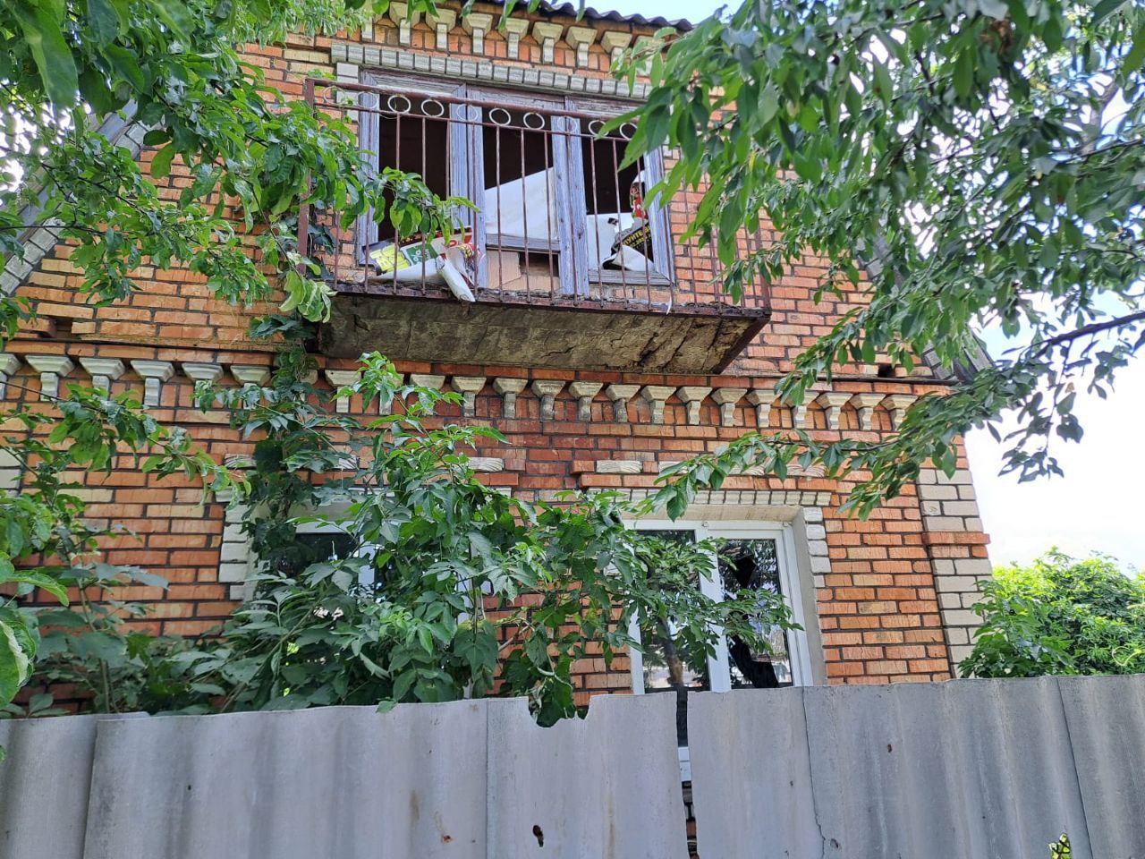 У будинку вибиті вікна