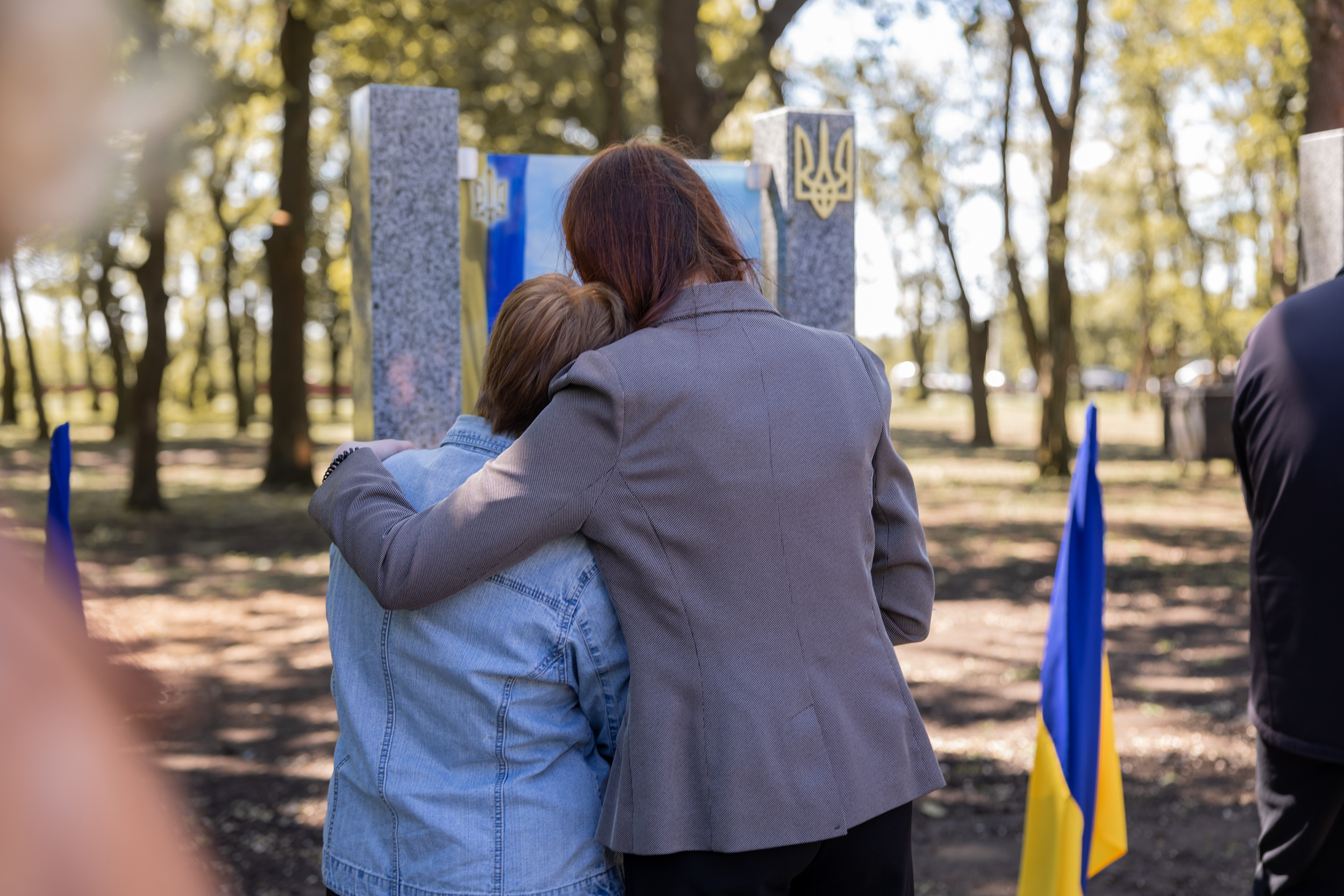 У Камʼянському районі відкрили Алею Слави Героям, загиблим за Україну