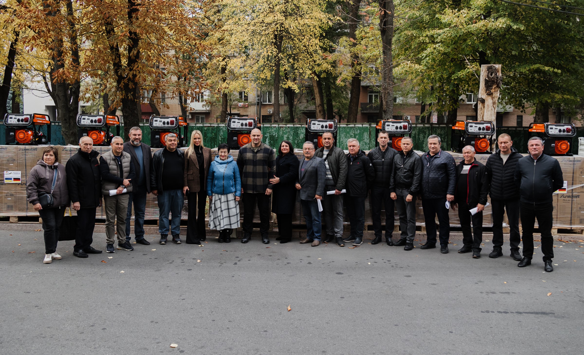 Спільне фото учасників зустрічі