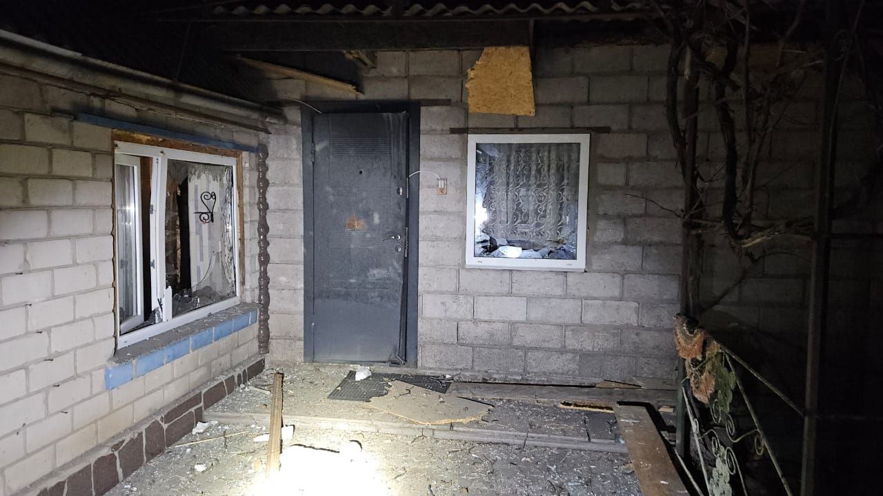 В оселі вибиті вікна