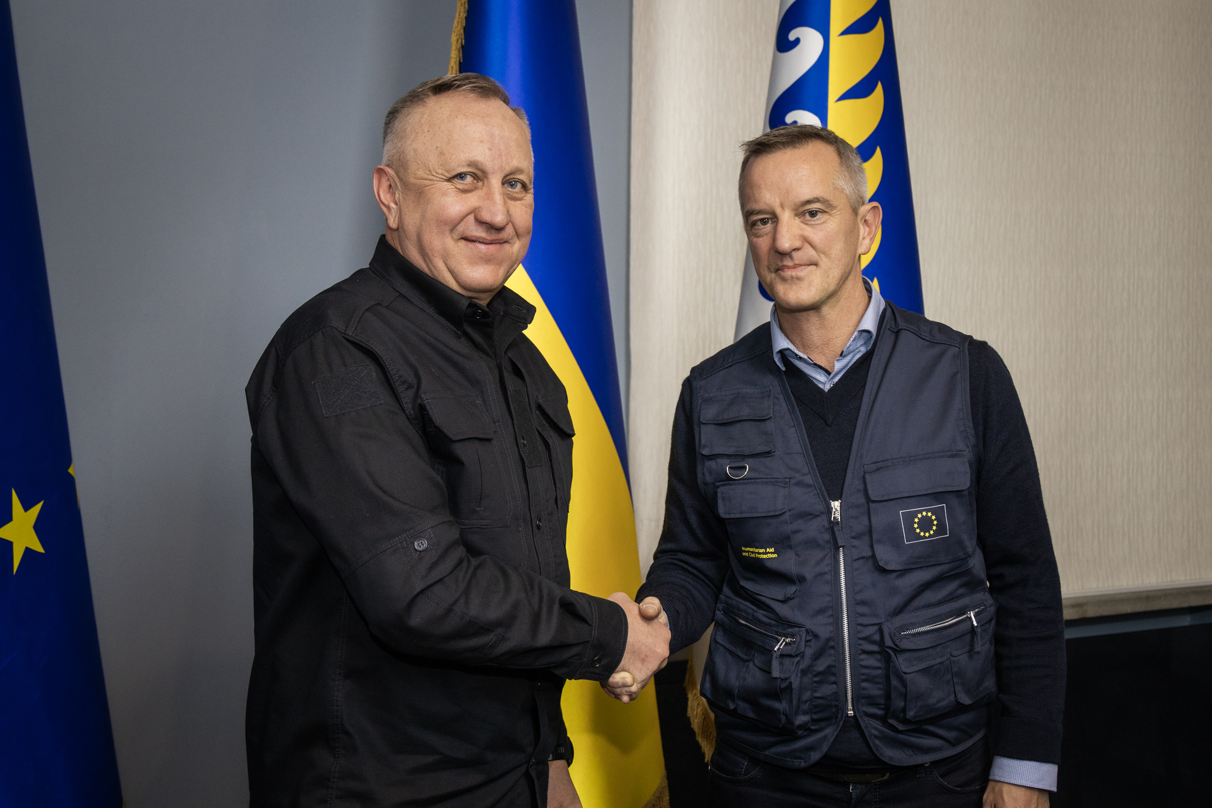 Перший заступник очільника Дніпропетровщини Андрій Кульбач та заступник керівника Генерального директорату Єврокомісії з питань гуманітарної допомоги та цивільного захисту населення Ганс Дас