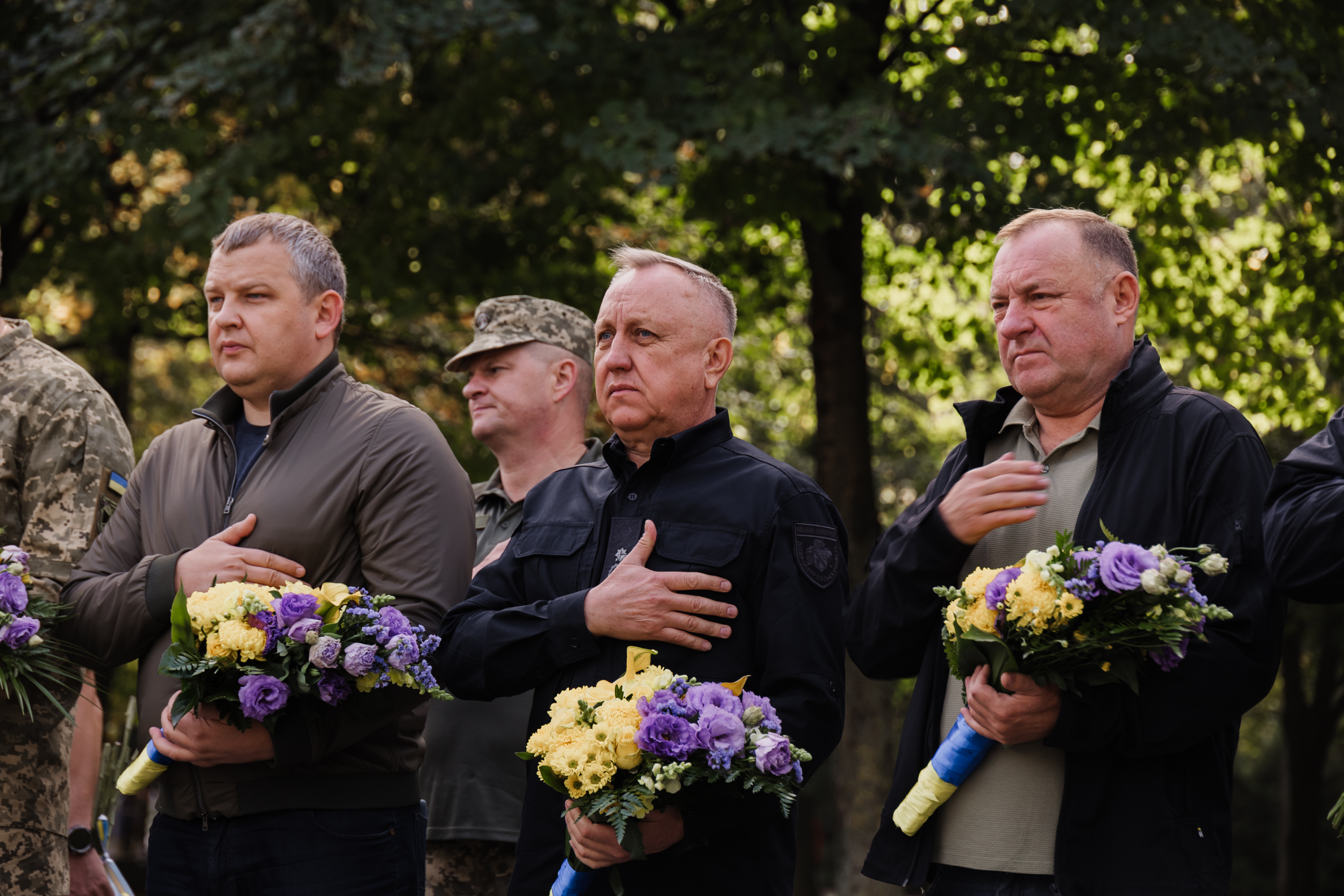 Вшанували подвиг загиблих оборонців на Алеї пам’яті