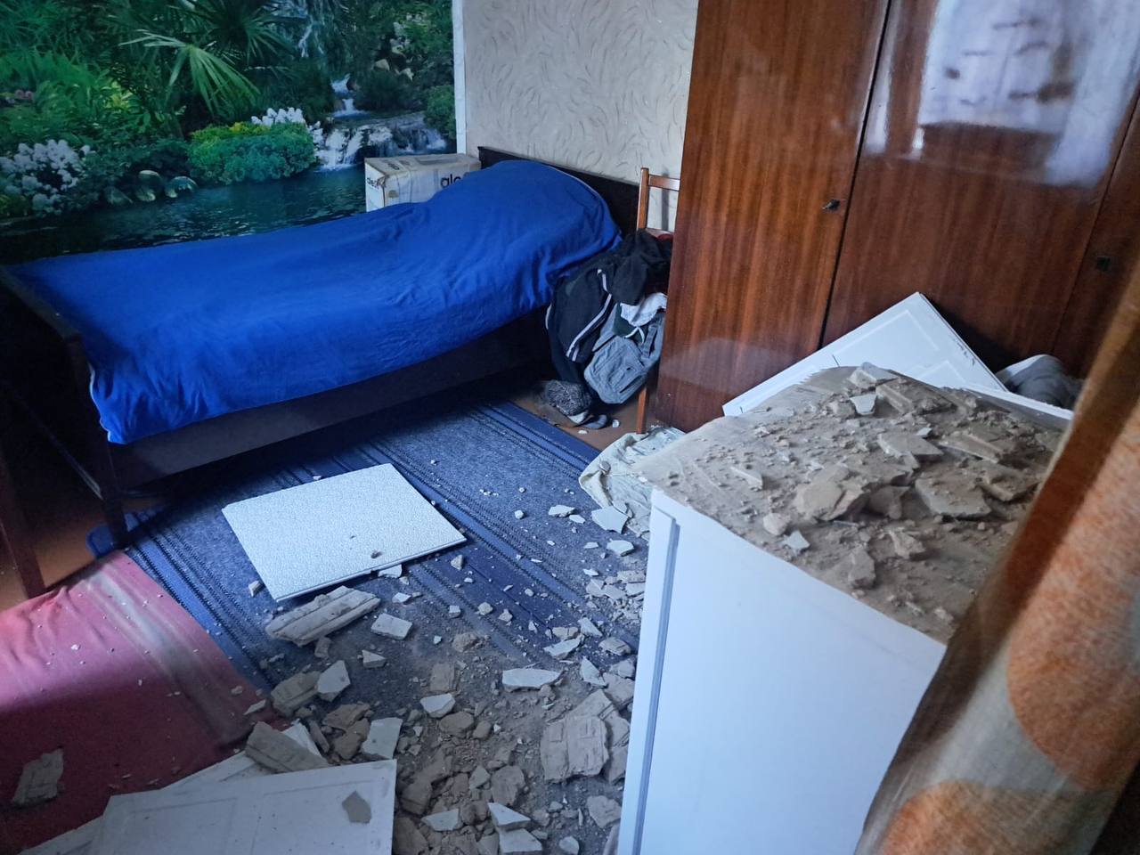 Понівечена оселя людей 