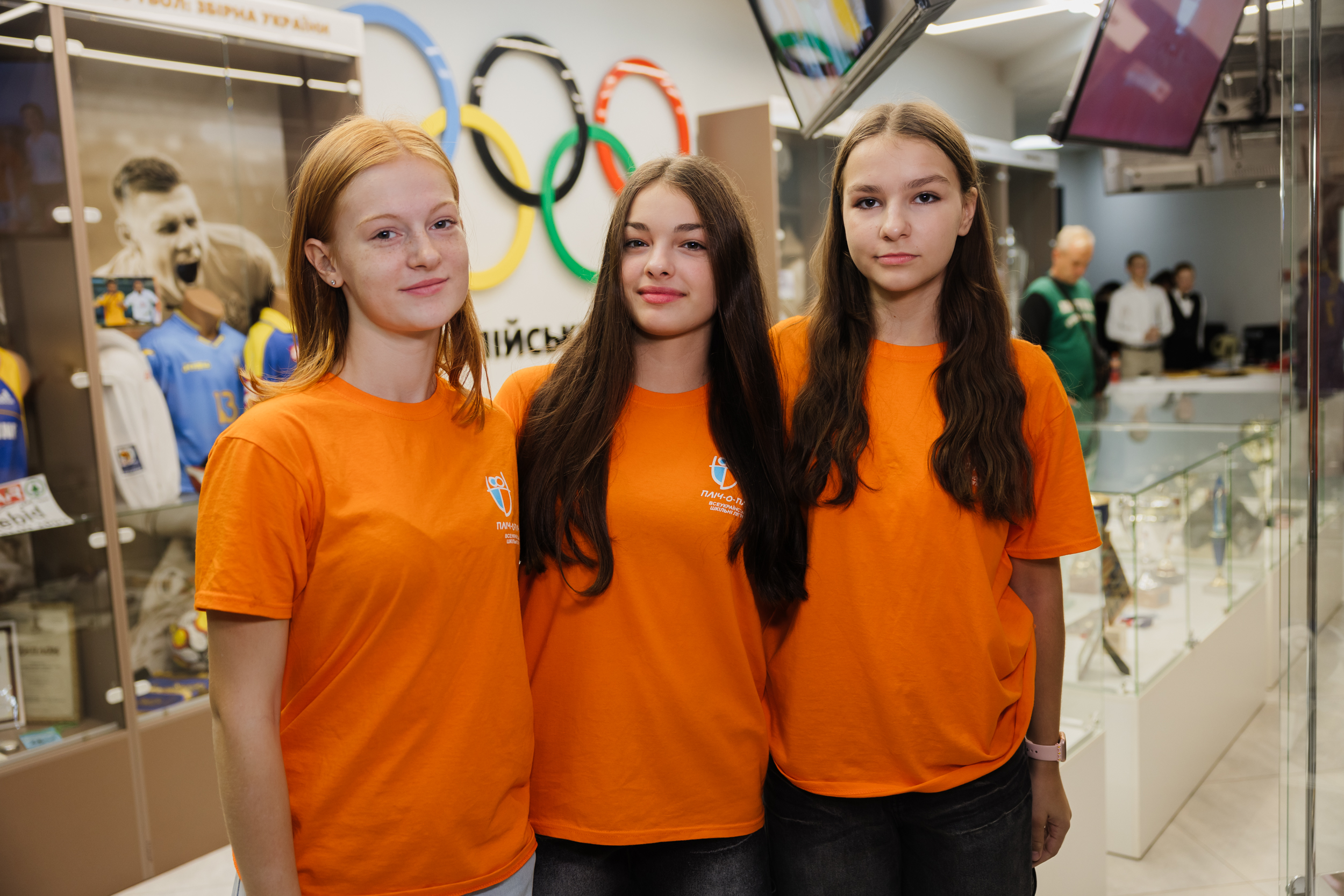 Юні баскетболістки з Дніпра, які перемогли у першому сезоні «Пліч-о-пліч всеукраїнські шкільні ліги»