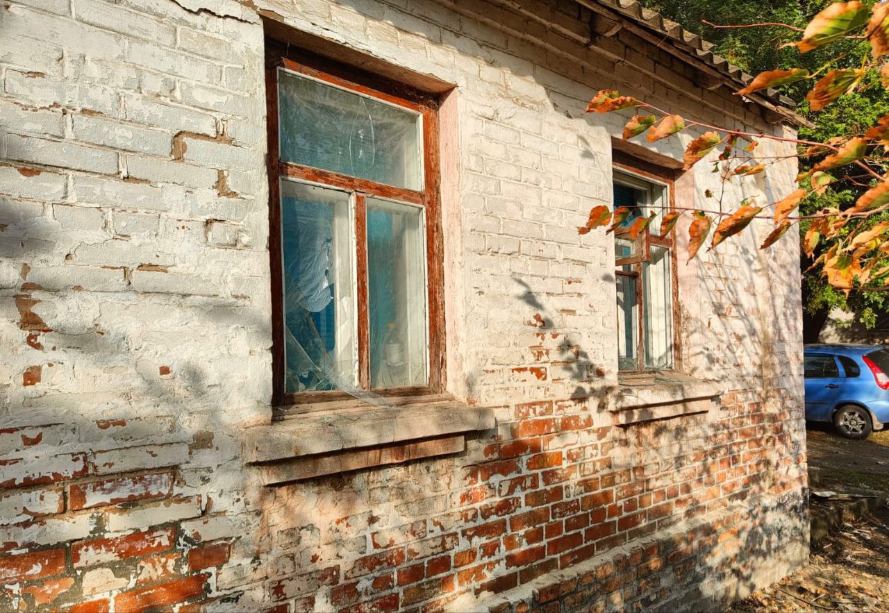 У приватному домі побиті вікна 