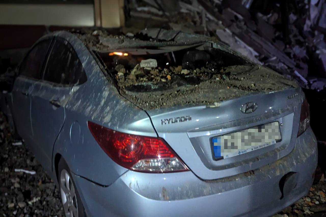  Побита легкова автівка