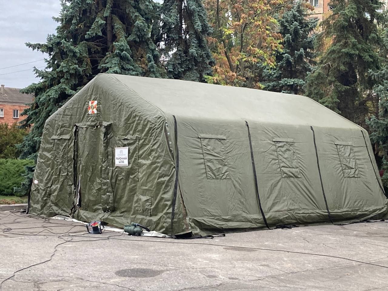 Намет штабу гуманітарної допомоги 