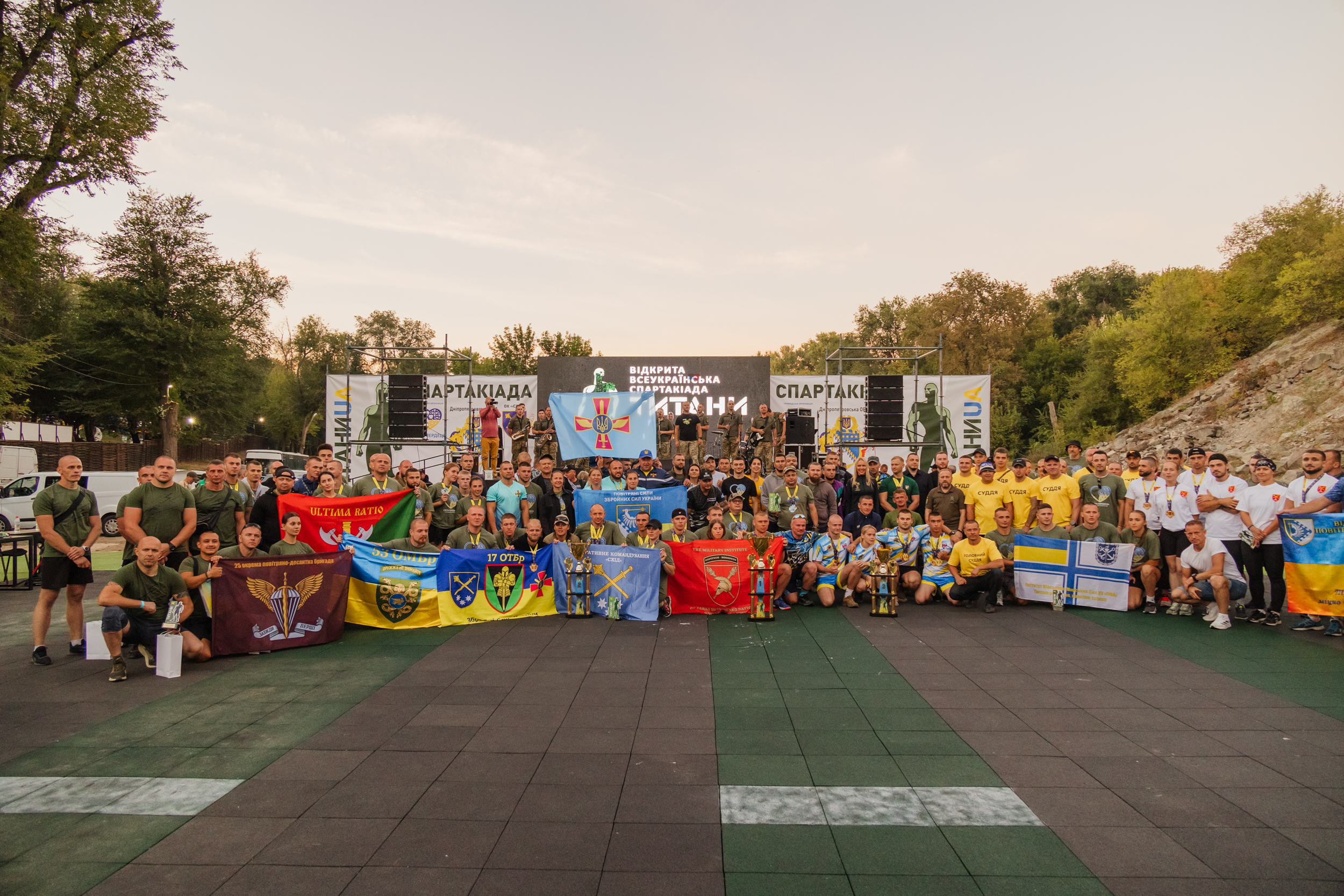 Спільне фото учасників і переможців Відкритої всеукраїнської спартакіади ТитаниUA.