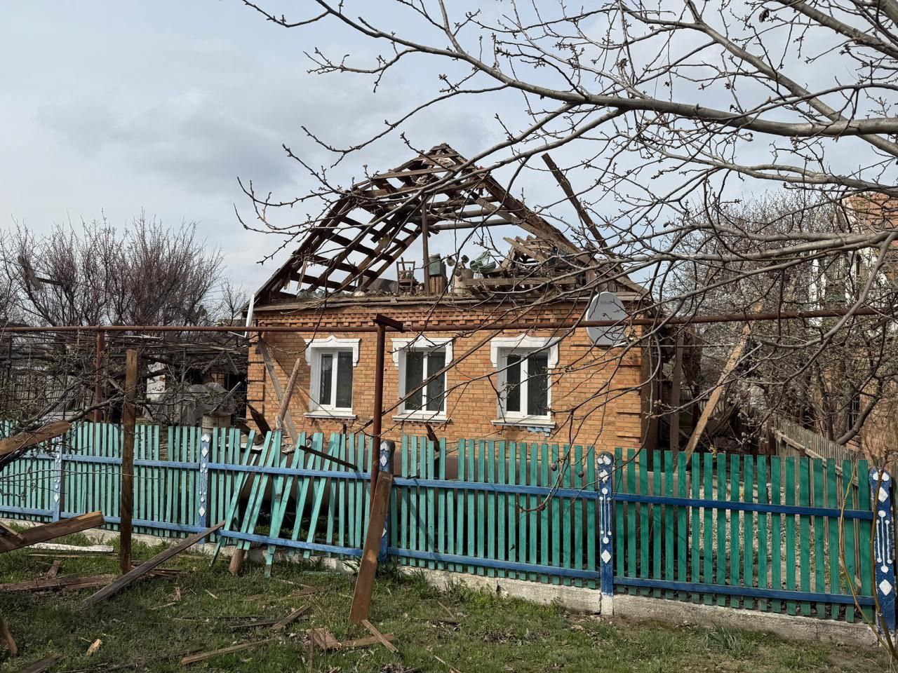 В одній з приватних осель на Нікопольщині фактично зруйнований дах