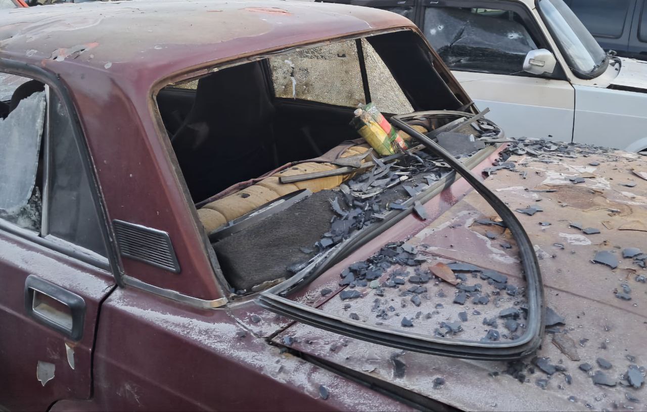 У авто розбиті вікна