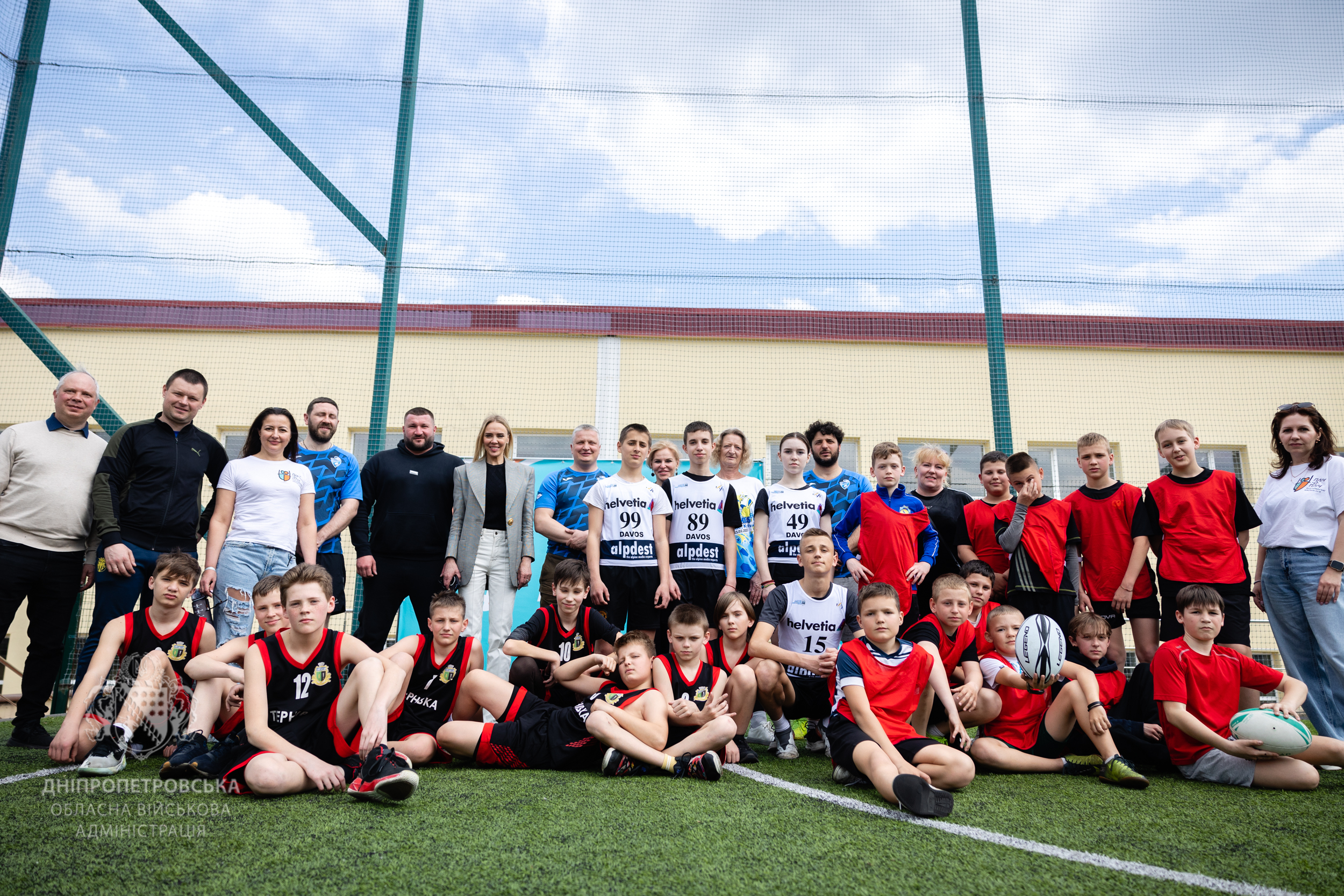 Спільне фото учасників та організаторів відкритого тренування