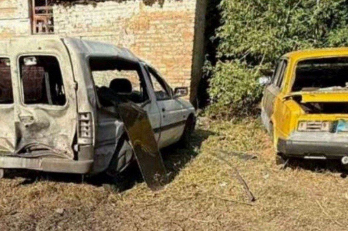Ще дві потрощені автівки у Нікопольському районі. 