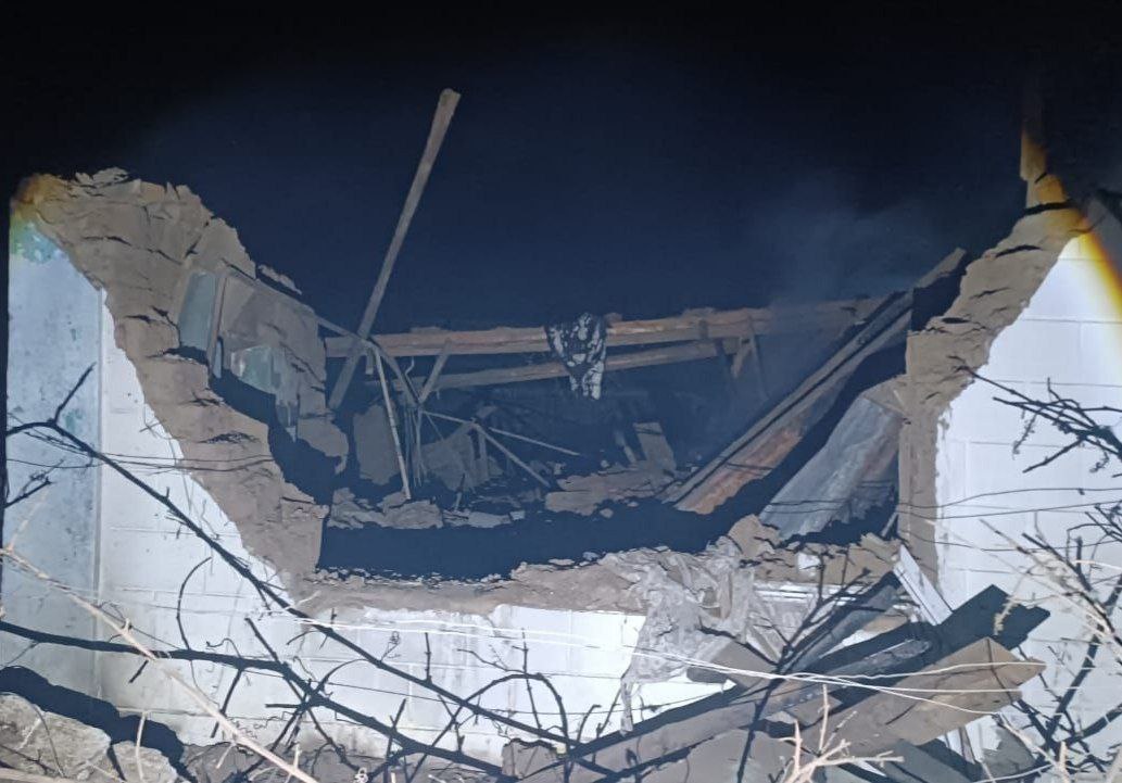 Зруйнований будинок. 