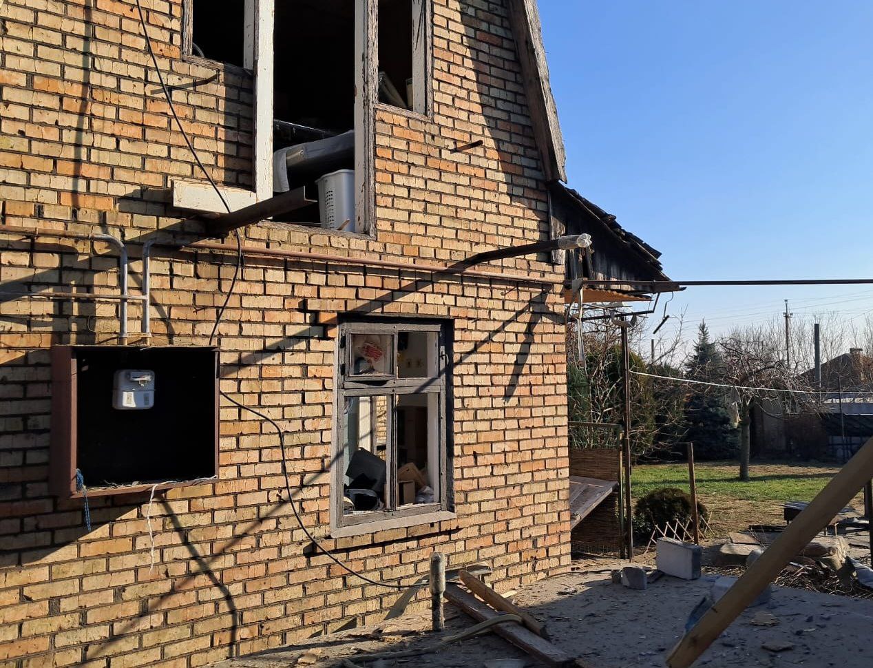 Понівечена приватна оселя