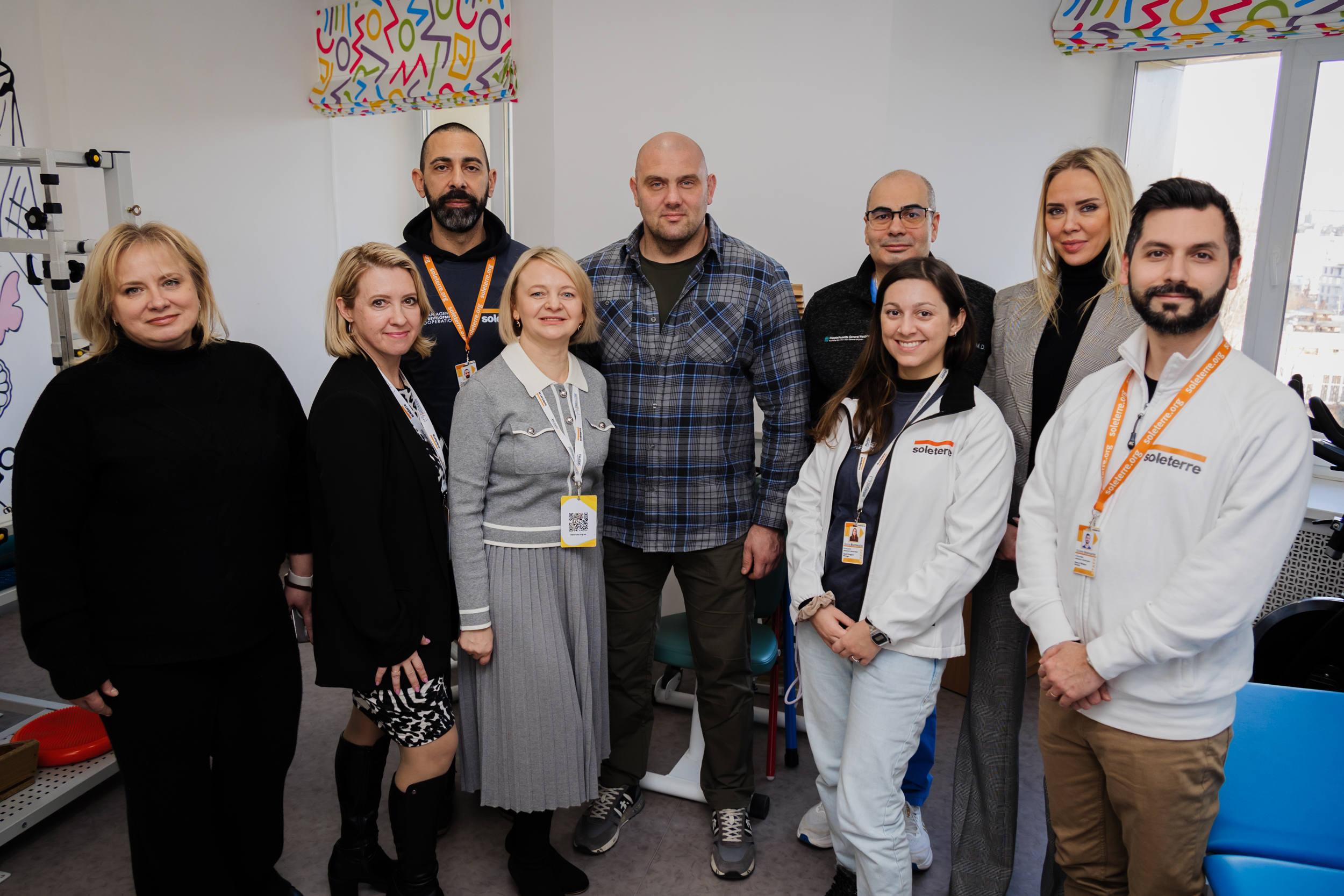 Очільник області з представниками благодійного фонду, італійськими партнерами та директором лікарні