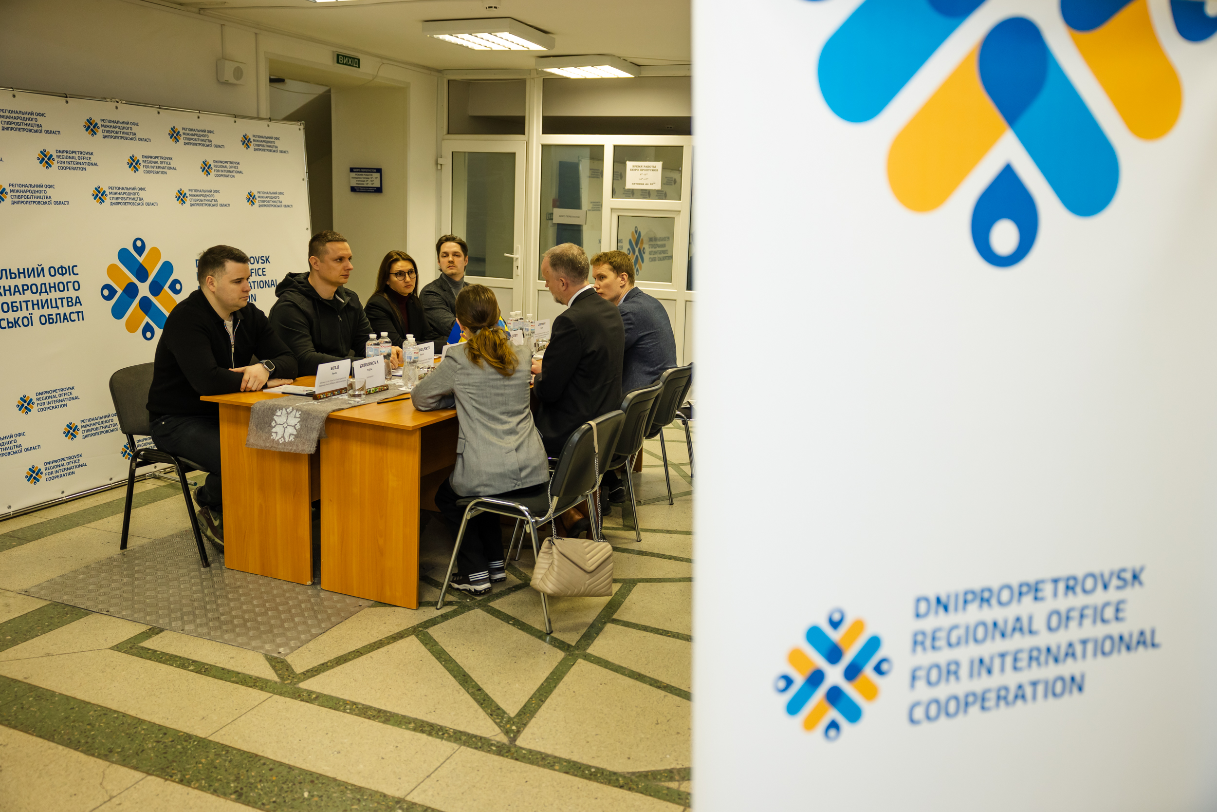 Делегації обговорюють подальші плани 