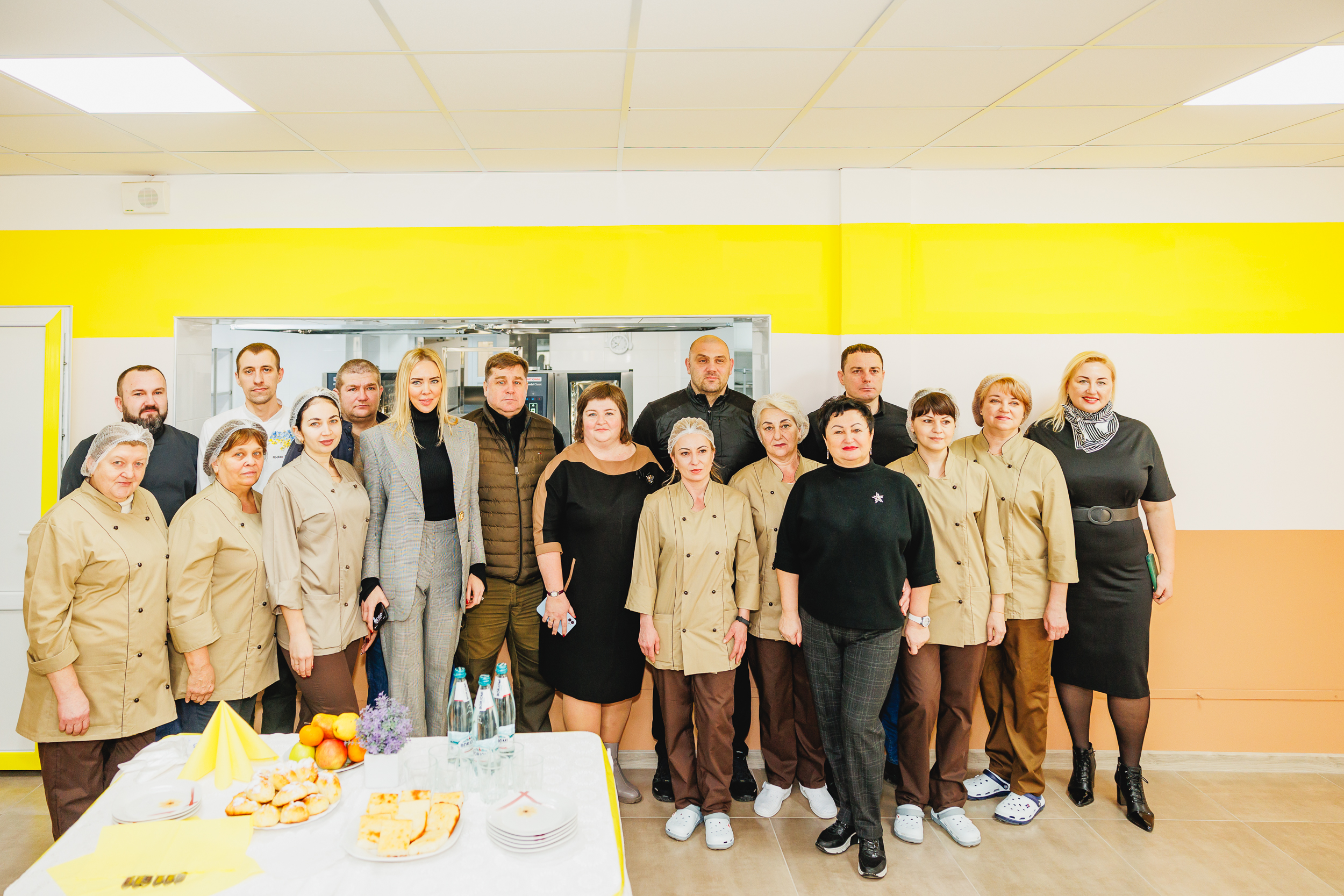 Після огляду харчоблоку – спільне фото на згадку