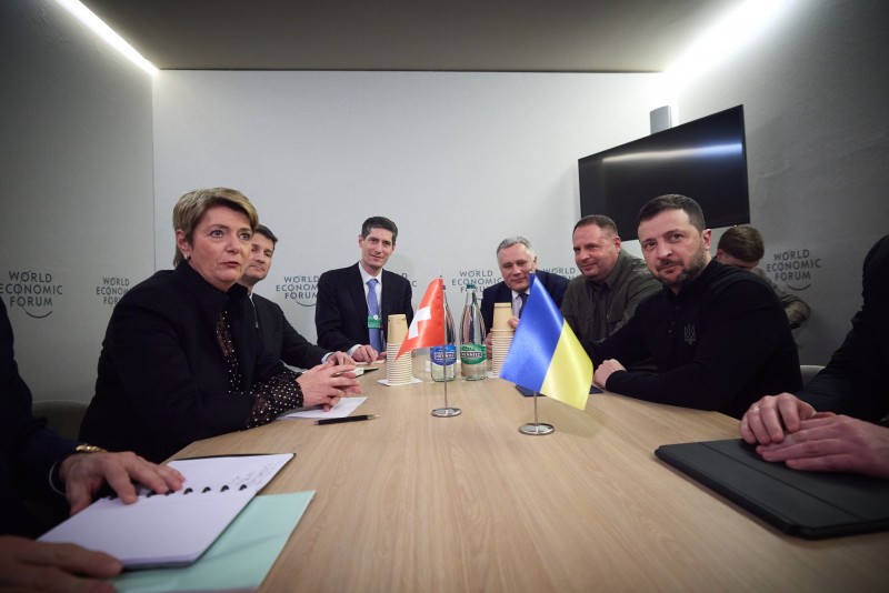 Делегації України та Швейцарії