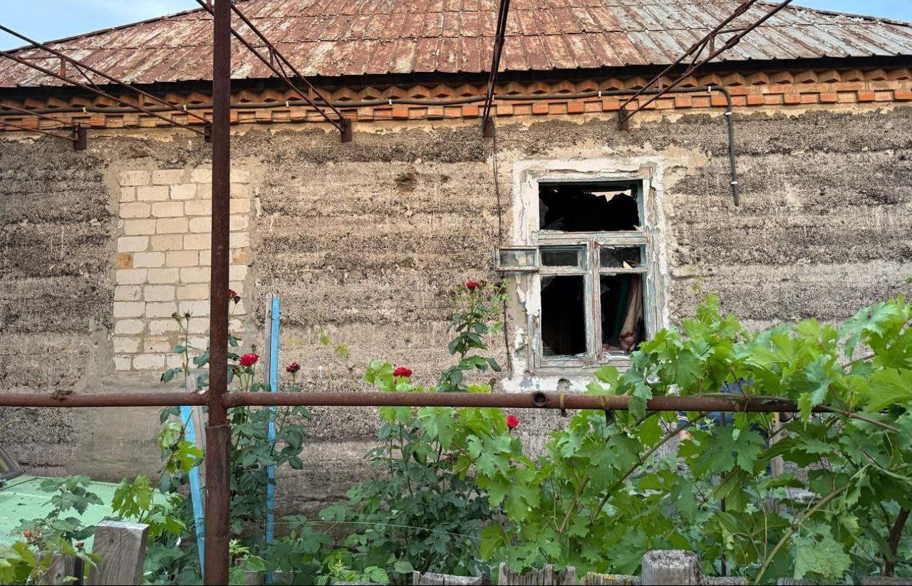 У приватній оселі побите вікно