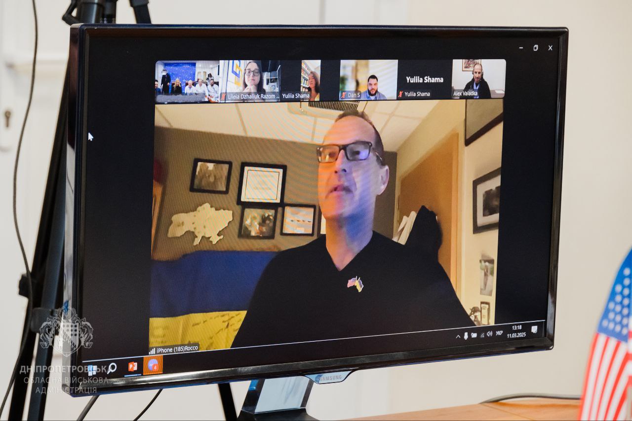 Нейрохірург Рокко Армонда