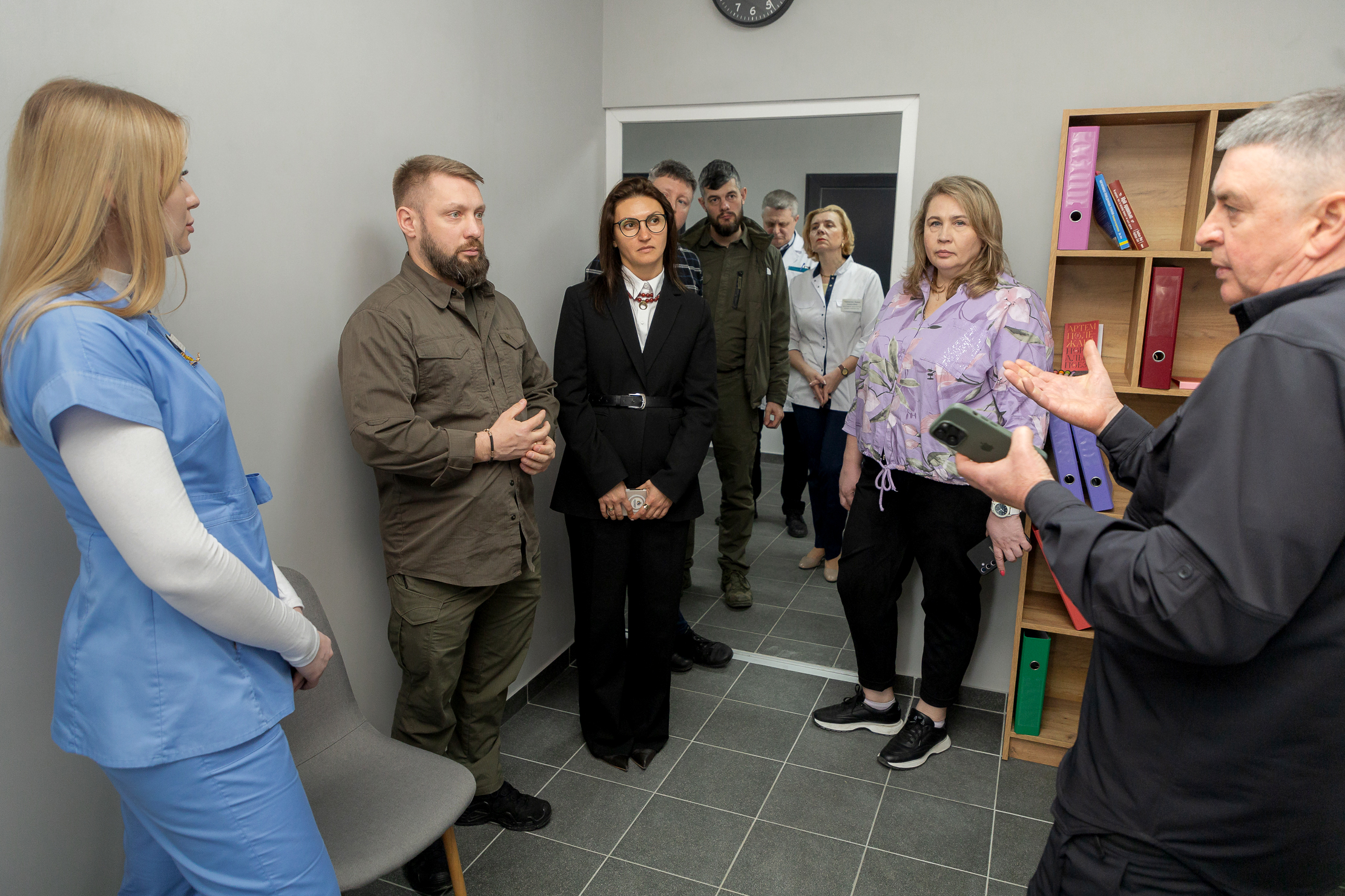 Гостям відкриття показують кабінет