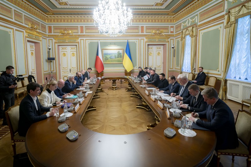 Засідання делегацій