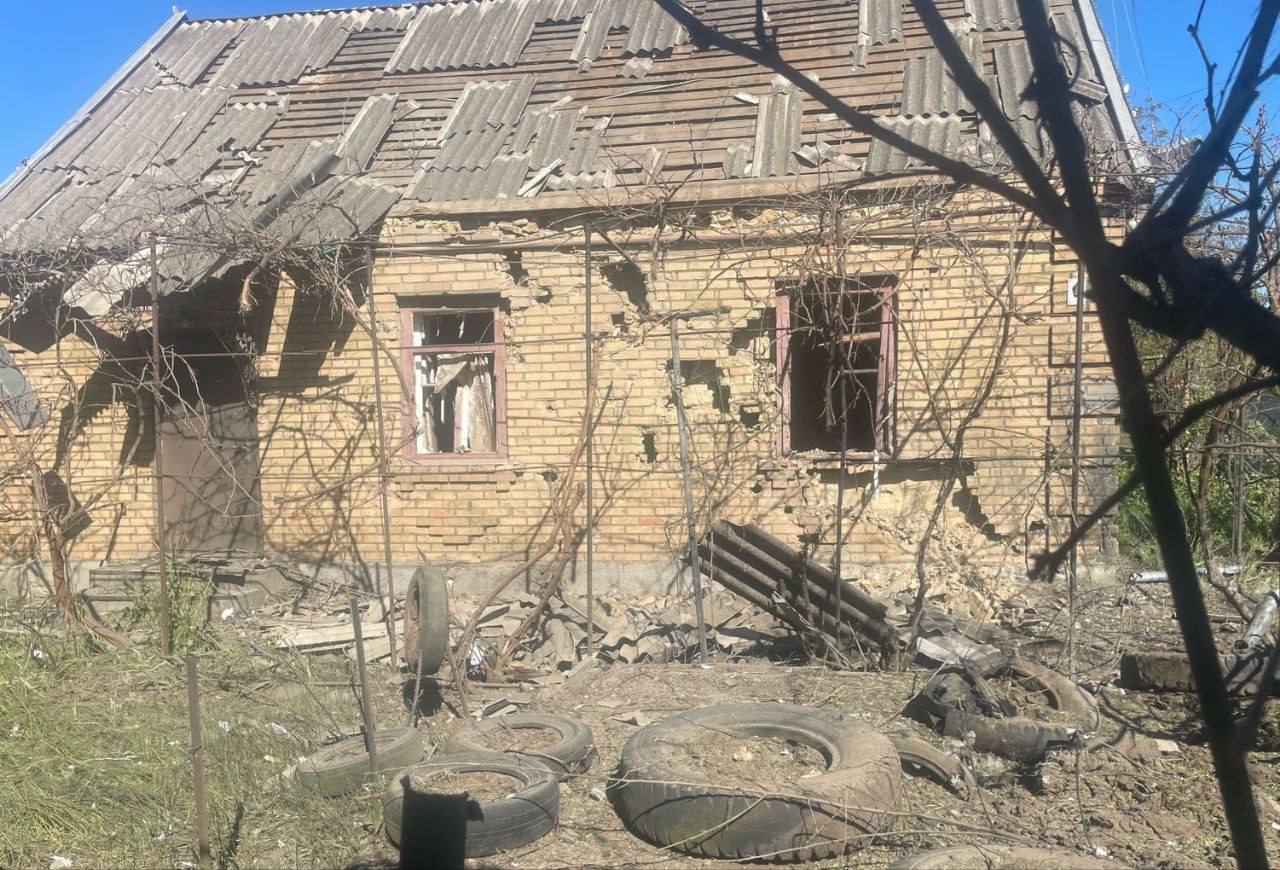 У хаті побиті дах та вікна