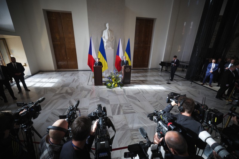 Виступ лідерів України та Чехії перед журналістами