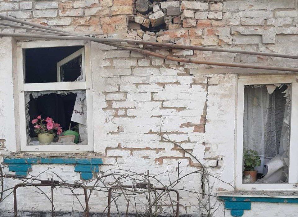 У хаті з вікон посипалося скло