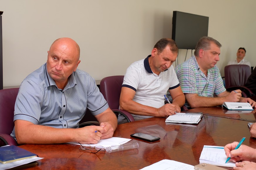 Представники різних відомств і перевізники вирішували, як забезпечити безпеку дорожнього руху на території Дніпропетровщини