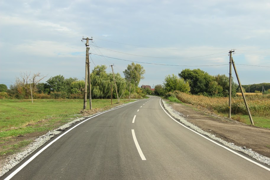 Оновлена у Жданівці дорога з’єднує 5 інших вулиць села