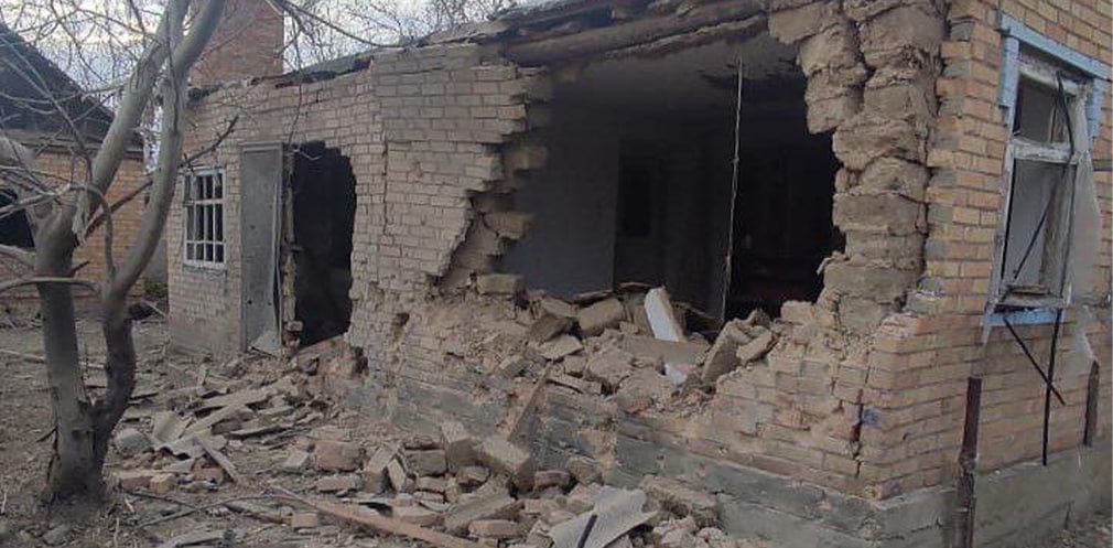 Через ворожу атаку зруйнований дім у Нікопольському районі