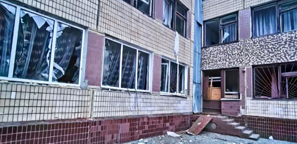 У навчальному закладі на Нікопольщині вибиті вікна